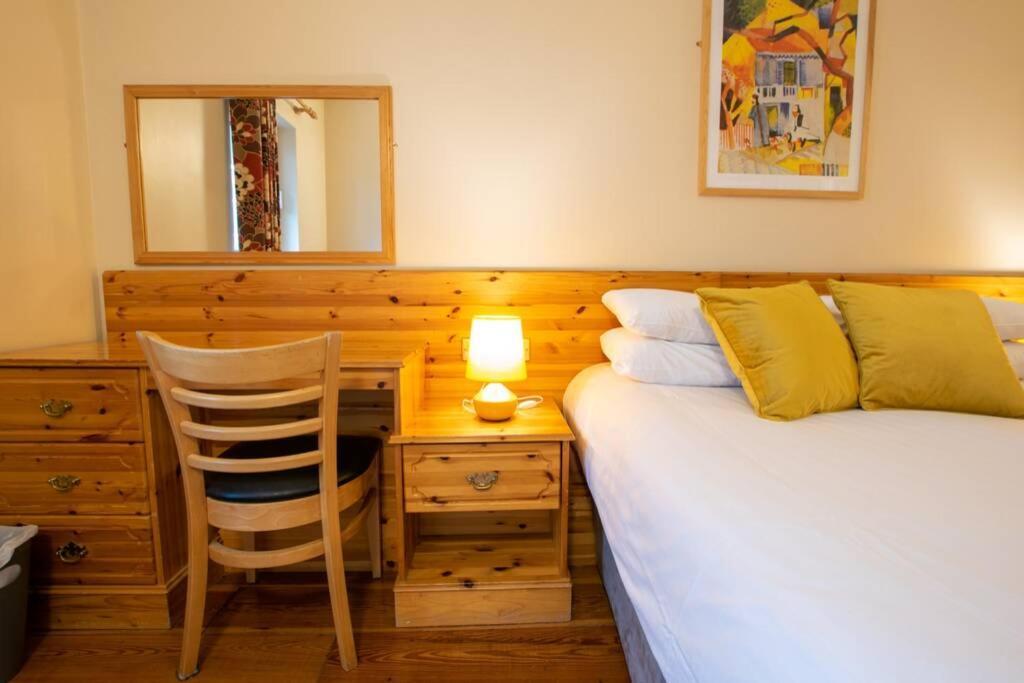 310 - The Carrowbeg At The Harbour Mills By Shortstays Westport Luaran gambar