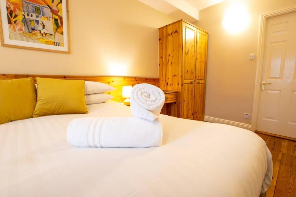 310 - The Carrowbeg At The Harbour Mills By Shortstays Westport Luaran gambar